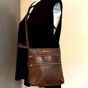 Estalon leather crossbody bag